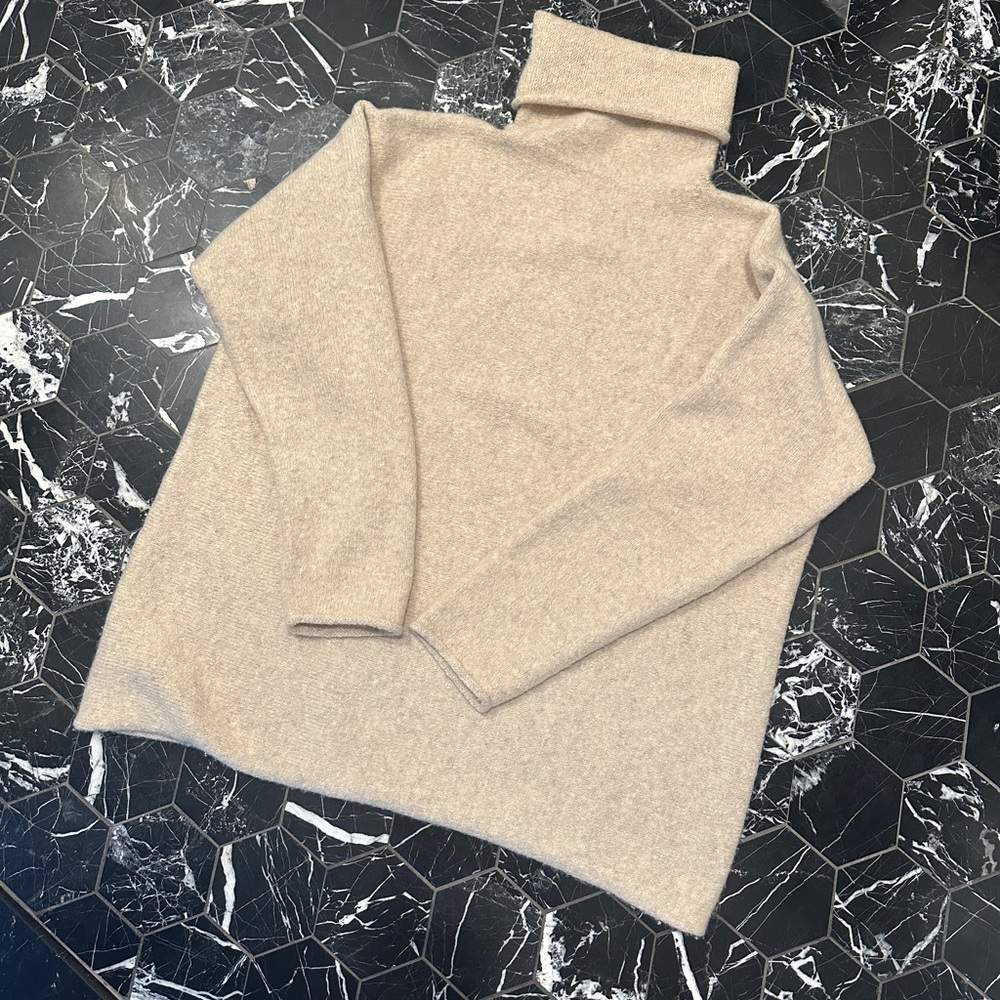 Lauren Manoogian Ecru Alpaca Turtleneck Sweater - Picture 4 of 9